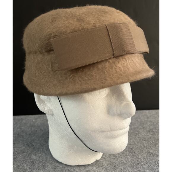 Betmar Vintage Brown Velour Felt Hat Pillbox Beret Bow‎ Made in Italy - Picture 2 of 11